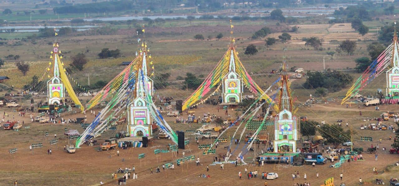 Prabhalu procession at Kondagurunadha Swami Temple Ravvavaram , Guntur during Magha Poornima