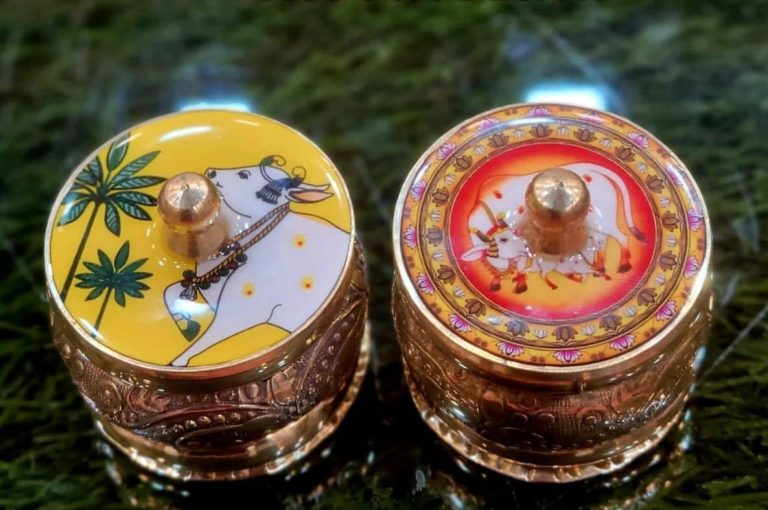 Brass Sindoor box with Meena print